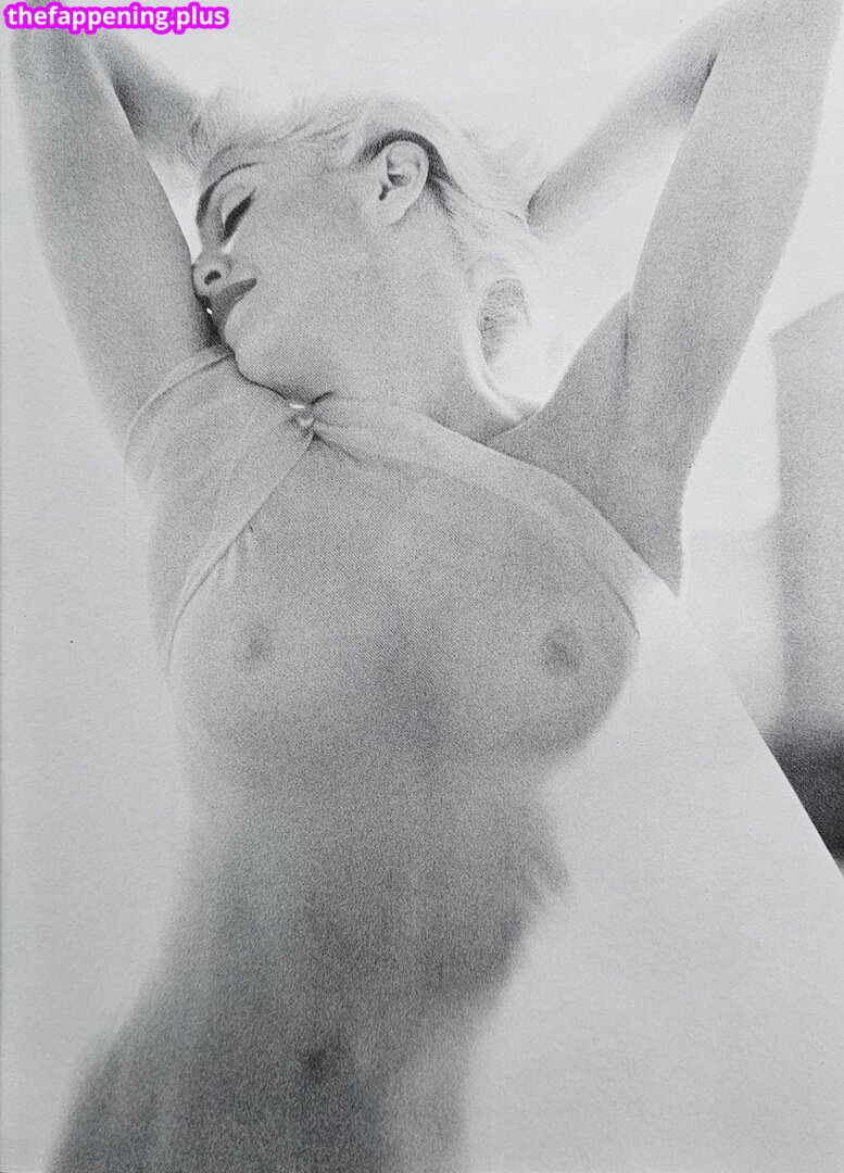 S early  s page  girls/ leaked private photo uncensored HD quality