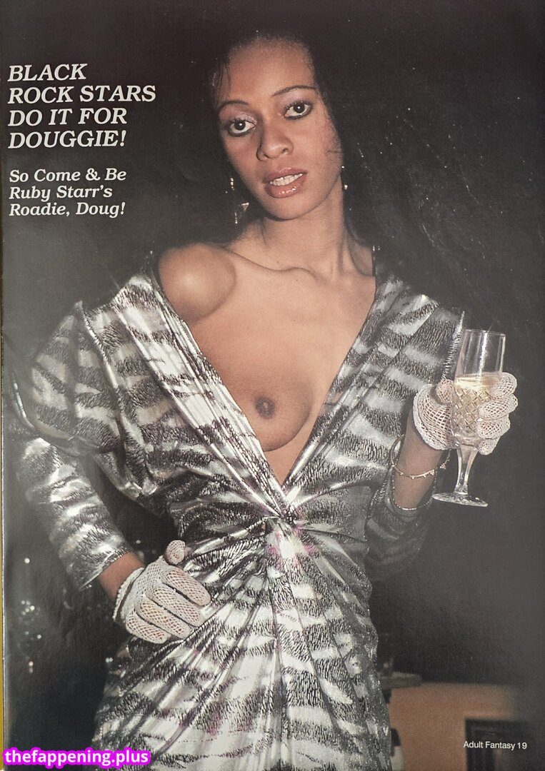 S early  s page  girls/ leaked private photo uncensored HD quality