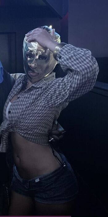 Aaliyeezy leaked private photo uncensored HD quality