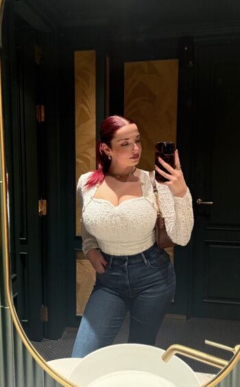 Aandreaagomez leaked private photo uncensored HD quality