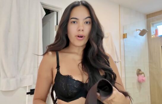 Adelaine morin leaked private photo uncensored HD quality