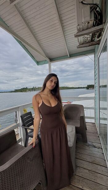 Aishaplaceress leaked private photo uncensored HD quality