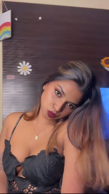 Akshara k renjan leaked private photo uncensored HD quality