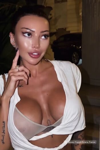 Alena omovych  page leaked private photo uncensored HD quality