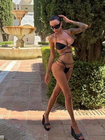 Alena omovych  page leaked private photo uncensored HD quality