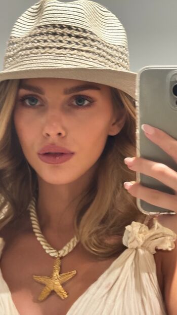 Alexa breit  page leaked private photo uncensored HD quality