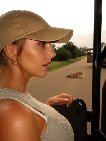 Alexa breit  page leaked private photo uncensored HD quality