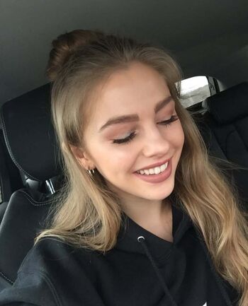 Alexa breit  page leaked private photo uncensored HD quality