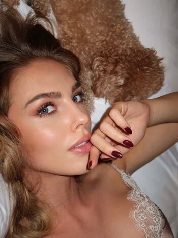 Alexa breit  page leaked private photo uncensored HD quality