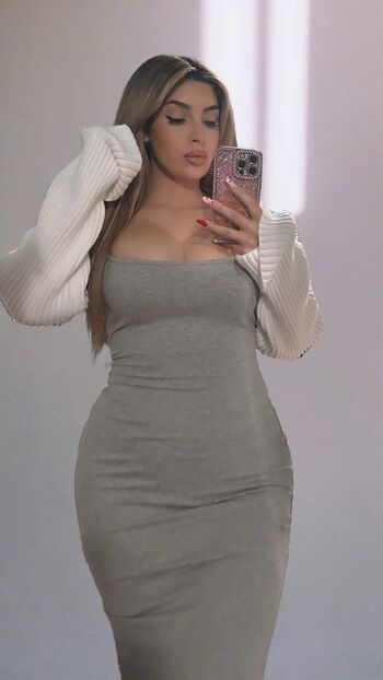 Alexalovemodel page leaked private photo uncensored HD quality