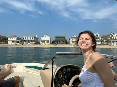 Alexandra daddario  page leaked private photo uncensored HD quality