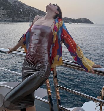 Alexandra daddario leaked private photo uncensored HD quality