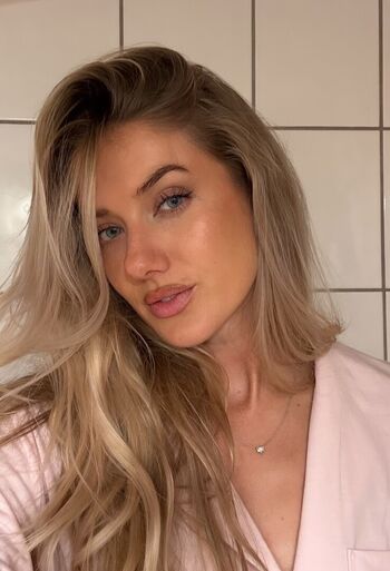 Alica schmidt page leaked private photo uncensored HD quality
