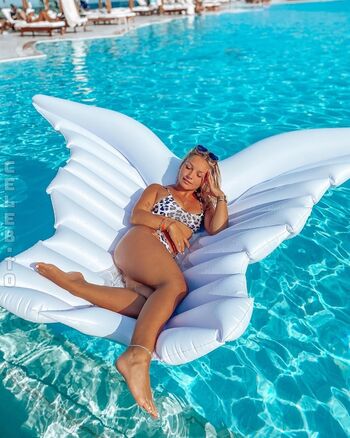 Alinamour page leaked private photo uncensored HD quality