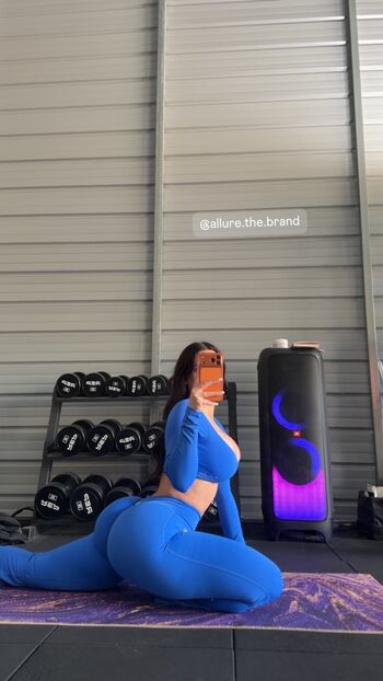 Allure by ana  page leaked private photo uncensored HD quality