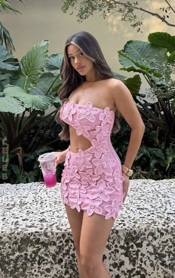 Almira azemi page leaked private photo uncensored HD quality