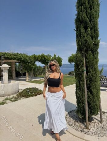 Almira azemi page leaked private photo uncensored HD quality