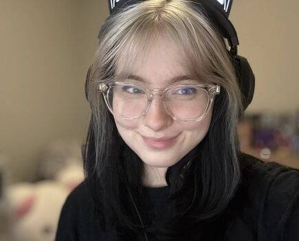 Alysa liu page leaked private photo uncensored HD quality