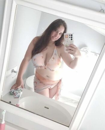 Amateur girls leaked private photo uncensored HD quality