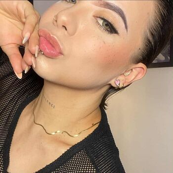 Amateur streamers page leaked private photo uncensored HD quality