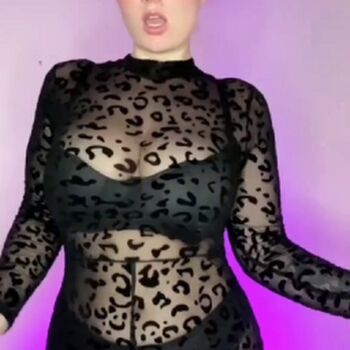 Amateur streamers page leaked private photo uncensored HD quality