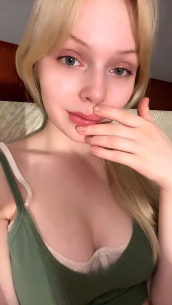 Amateur streamers leaked private photo uncensored HD quality