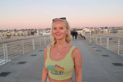 Amelia eve gibson page leaked private photo uncensored HD quality