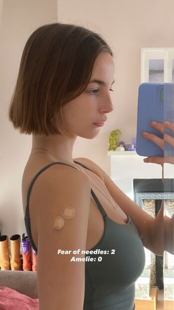 Amelie manzoli  page leaked private photo uncensored HD quality