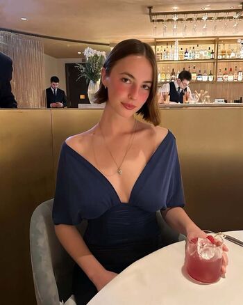Amelie manzoli  page leaked private photo uncensored HD quality