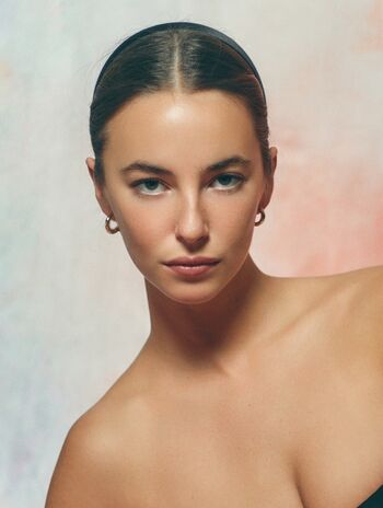 Amelie manzoli  page leaked private photo uncensored HD quality