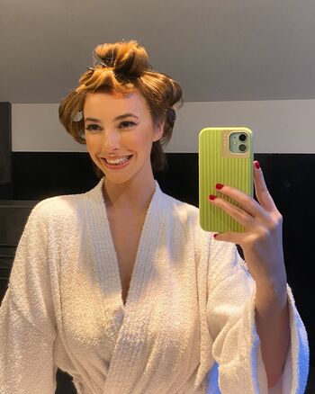 Amelie manzoli  page leaked private photo uncensored HD quality