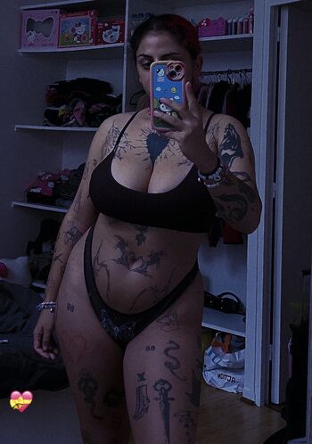 Anaailedepoulet leaked private photo uncensored HD quality