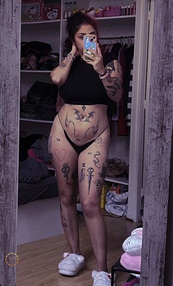 Anaailedepoulet leaked private photo uncensored HD quality