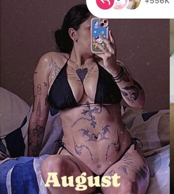 Anaailedepoulet leaked private photo uncensored HD quality