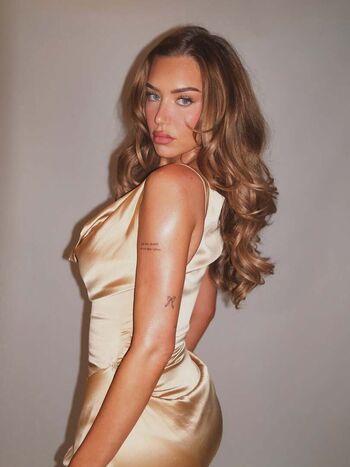 Anastasia karanikolaou page leaked private photo uncensored HD quality
