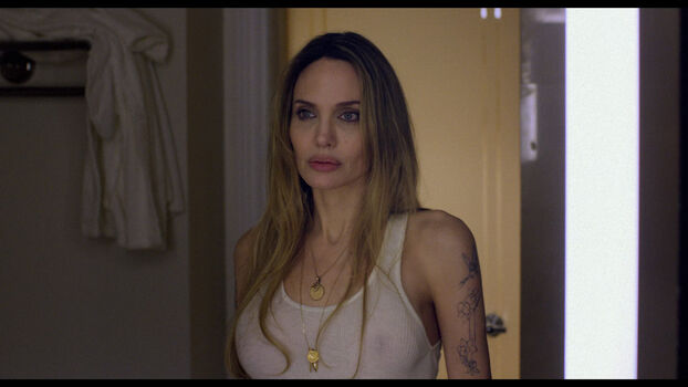 Angelina jolie page leaked private photo uncensored HD quality