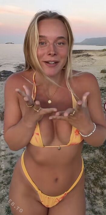 Angelinajoleen page leaked private photo uncensored HD quality