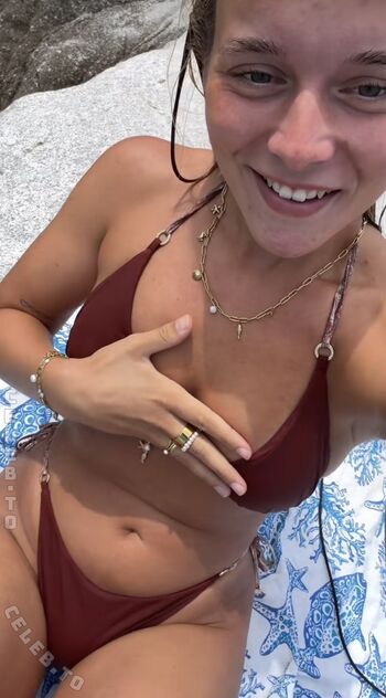 Angelinajoleen leaked private photo uncensored HD quality