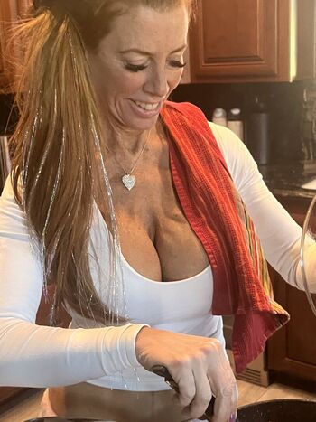 Annette warburton leaked private photo uncensored HD quality