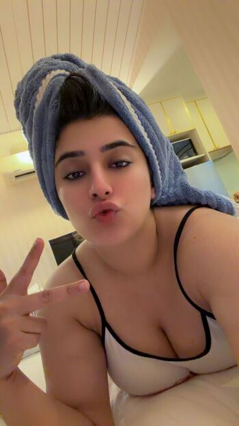Apoorva bhalla page leaked private photo uncensored HD quality