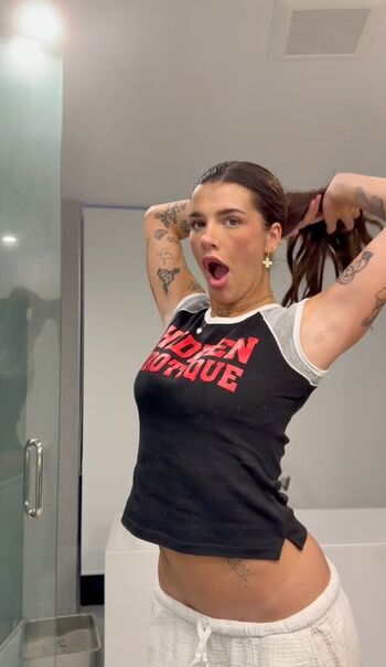 Arikytsya  page leaked private photo uncensored HD quality