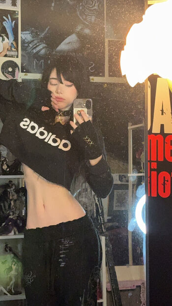 Ashisbees page leaked private photo uncensored HD quality