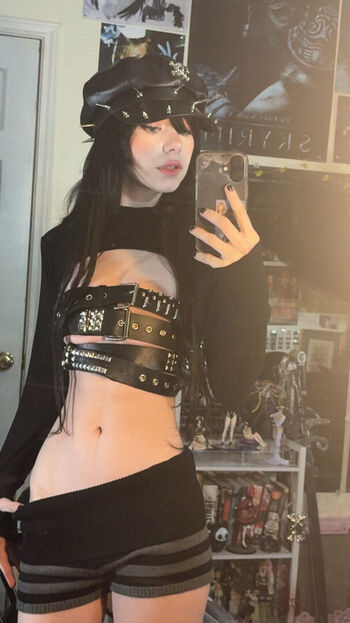 Ashisbees page leaked private photo uncensored HD quality