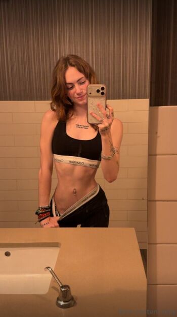 Autumn hicks  page leaked private photo uncensored HD quality