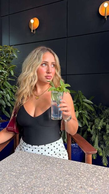 Ava kolker  page leaked private photo uncensored HD quality