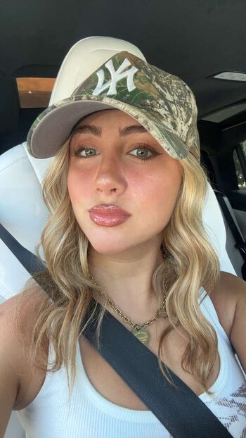 Ava kolker  page leaked private photo uncensored HD quality