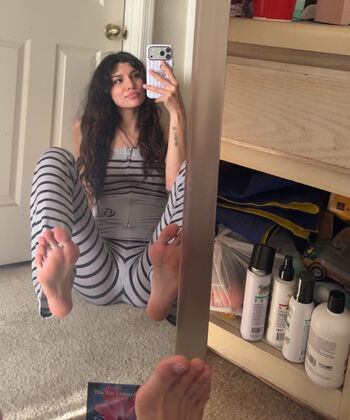 Bare feet page leaked private photo uncensored HD quality