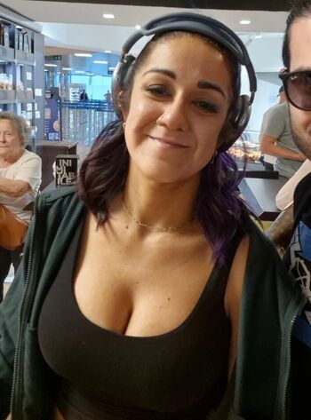 Bayley wwe wrestler leaked private photo uncensored HD quality