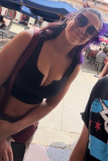 Bayley wwe wrestler leaked private photo uncensored HD quality