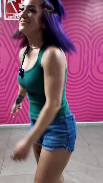 Bayley wwe wrestler leaked private photo uncensored HD quality